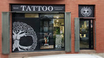 exterior Instalaciones del estudio de tatuajes Doble J Tattoo en Granollers, zona de trabajo higiénica y profesional para tatuaje realista.