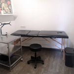 Instalaciones del estudio de tatuajes Doble J Tattoo en Granollers, zona de trabajo higiénica y profesional para tatuaje realista.