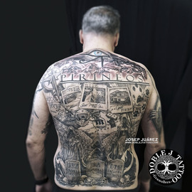 Diseño de espalda completa de tatuaje realista con transiciones de sombras perfectas, hecho en Doble J Tattoo.