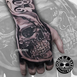 Artista Josep Juárez Estamos en c/ Mare de Deu de Montserrat 50, local derecha Granollers. Barcelona. #granollers #tattoogranollers #granollerstattoo #blackandgreytattoo #ink #tattoo #doblejtattoo #realtattoo #realismtattoo #nofilter #barcelonatattooartis